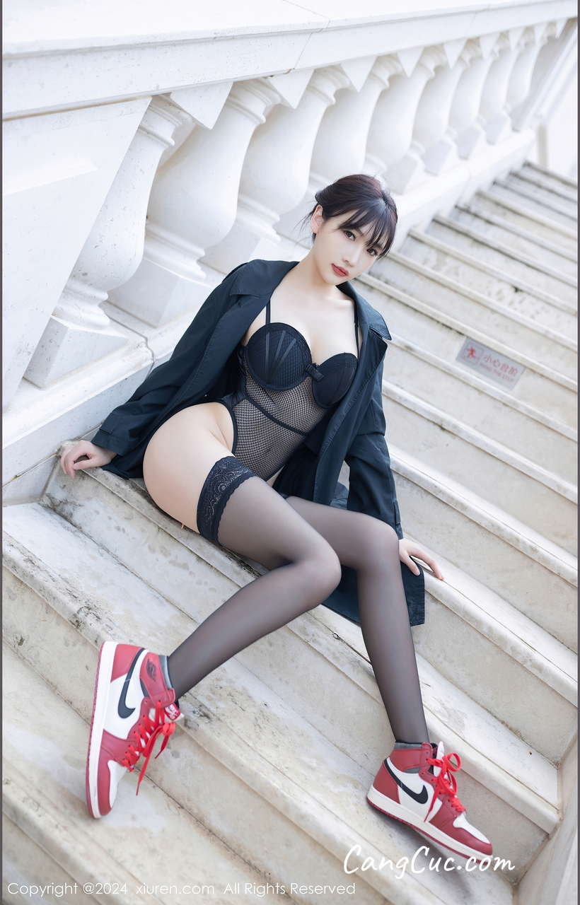 XIUREN No.8844 Lu Xuan Xuan (陆萱萱)